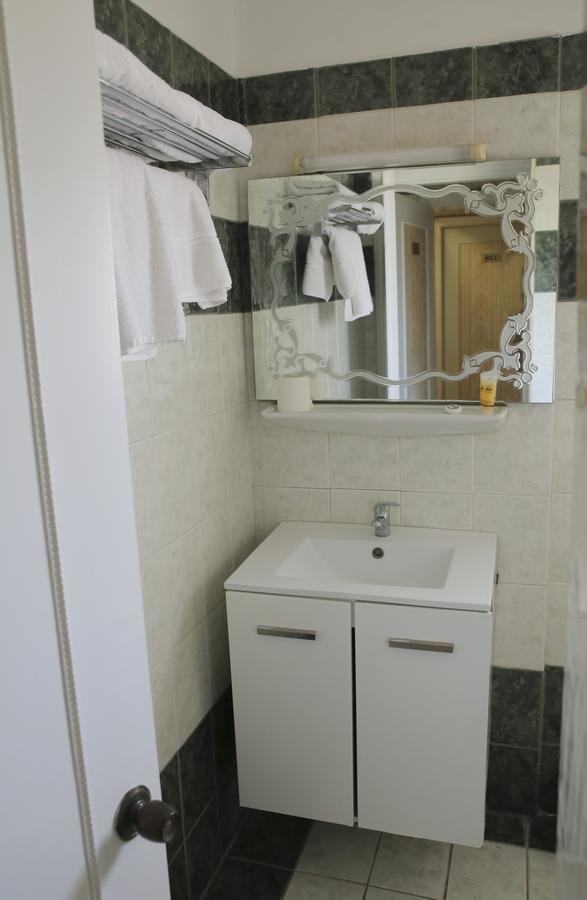 Hotel Anesi Athén Kültér fotó